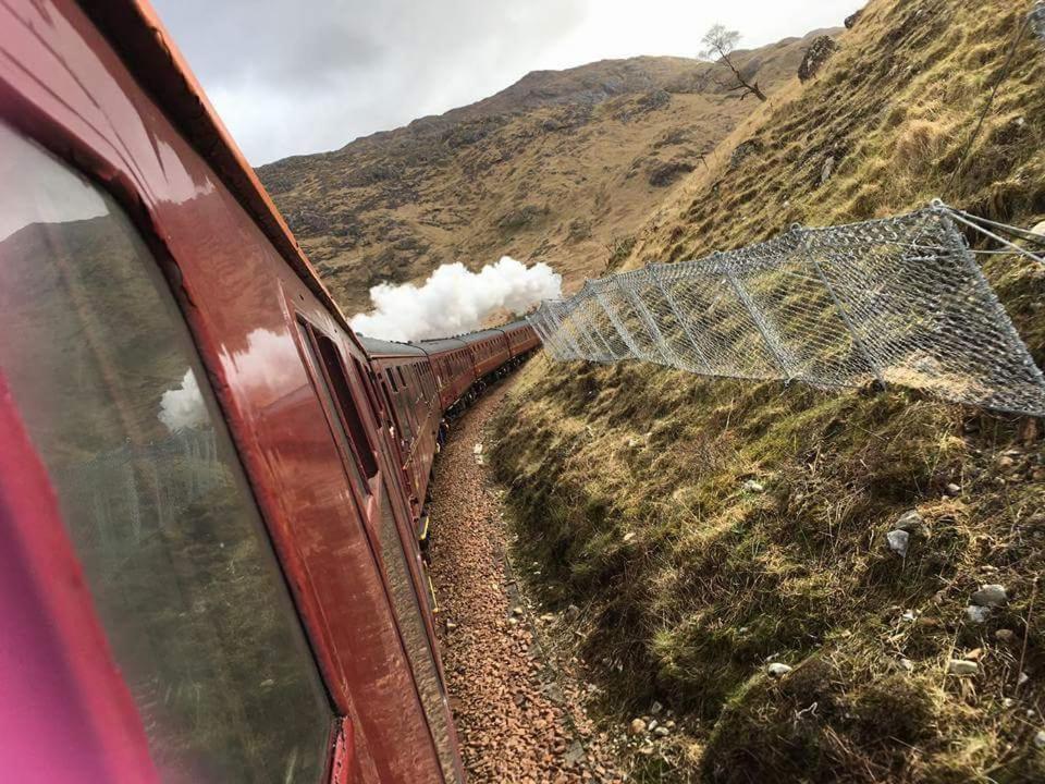 Seren Garden Pod Fort William Luaran gambar